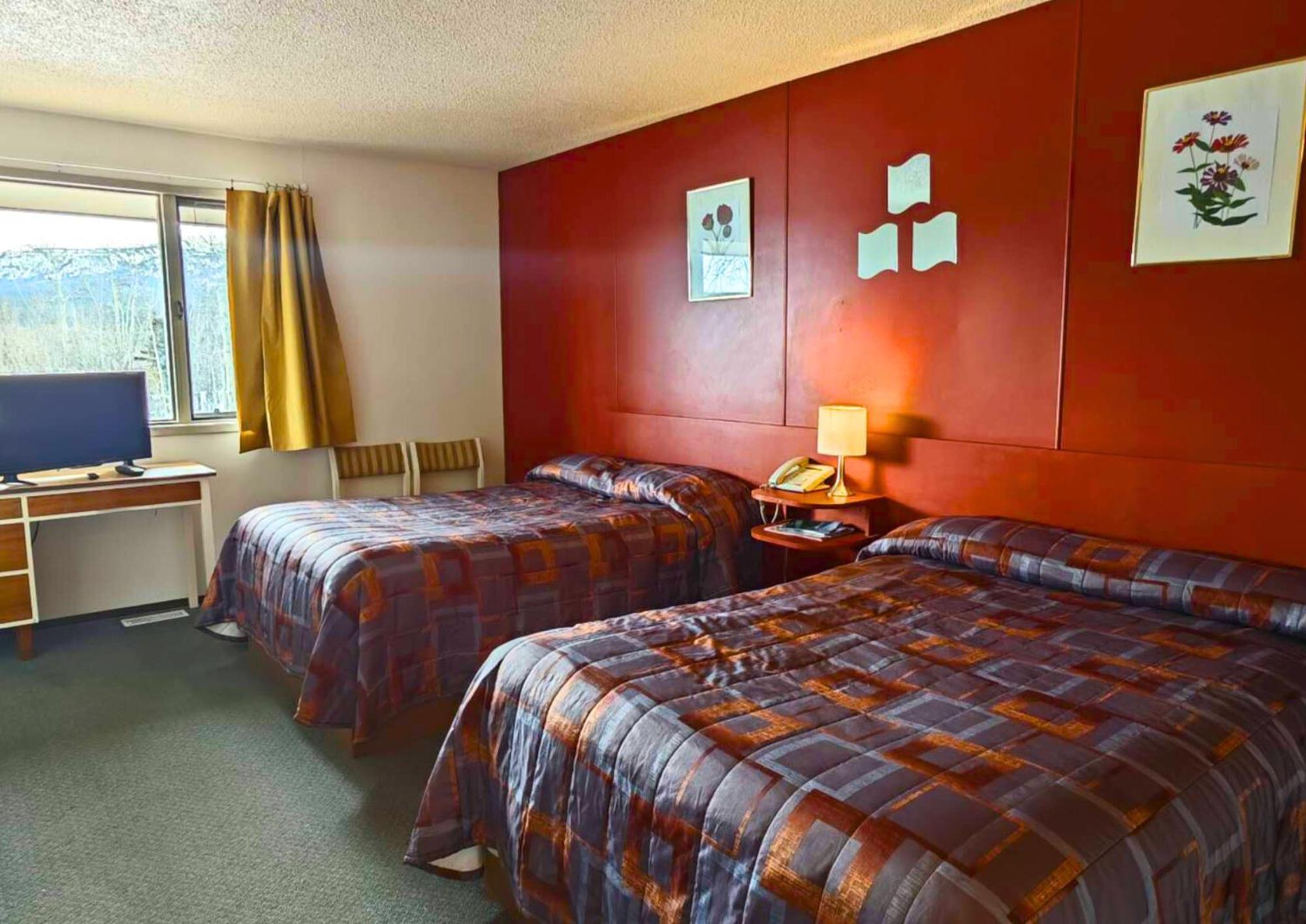 Cozy Corner Motel & Restaurant Хейнс Джънкшън Екстериор снимка