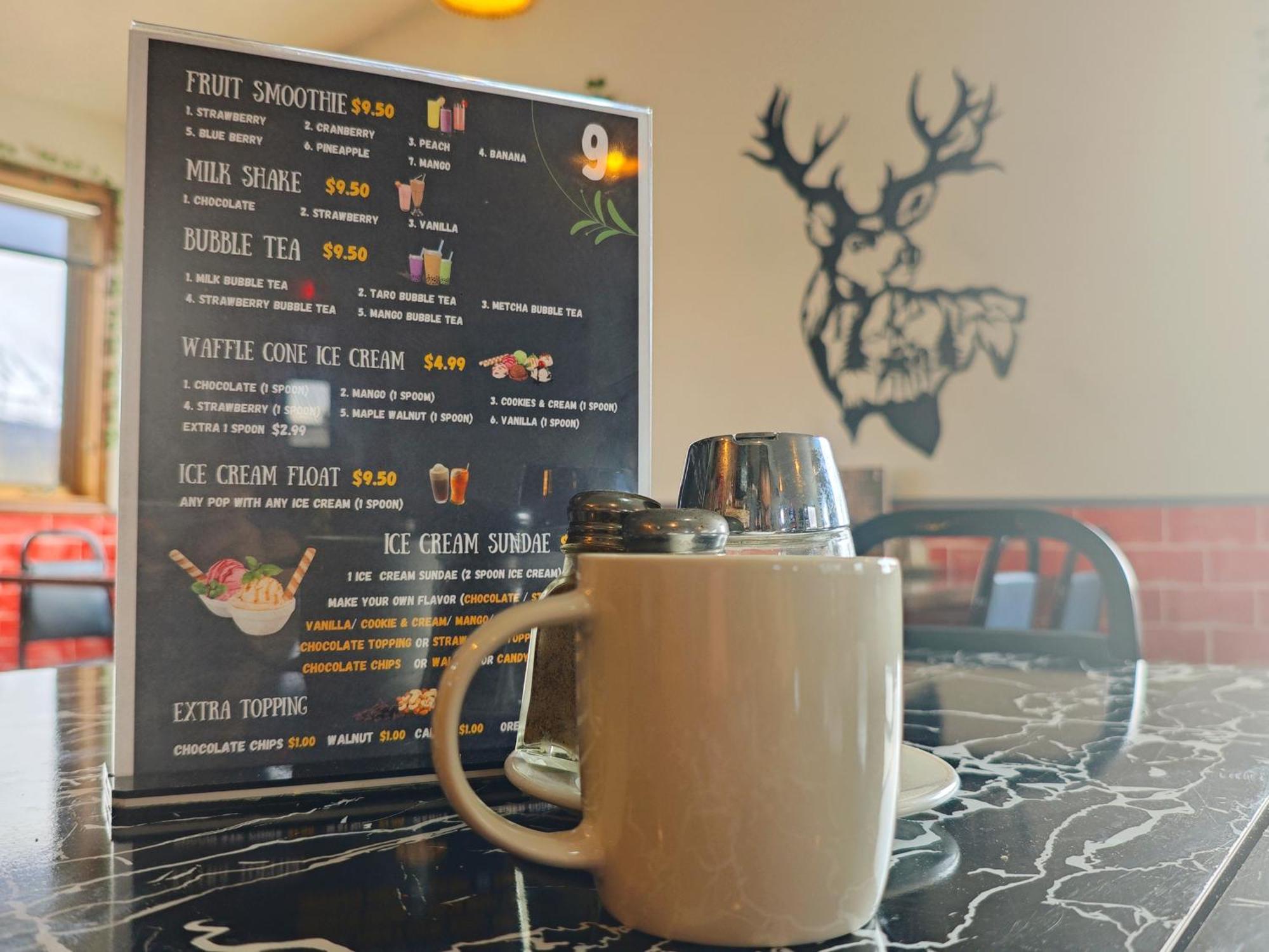 Cozy Corner Motel & Restaurant Хейнс Джънкшън Екстериор снимка