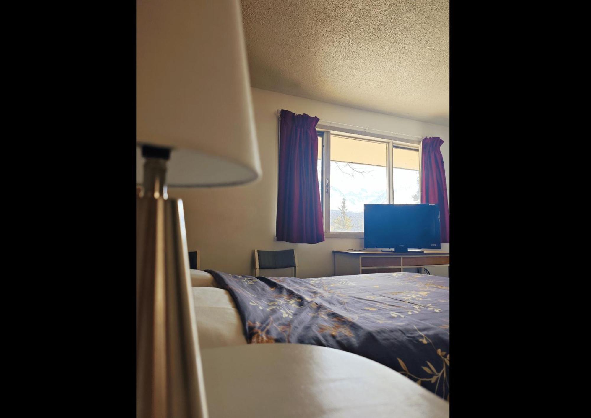 Cozy Corner Motel & Restaurant Хейнс Джънкшън Екстериор снимка