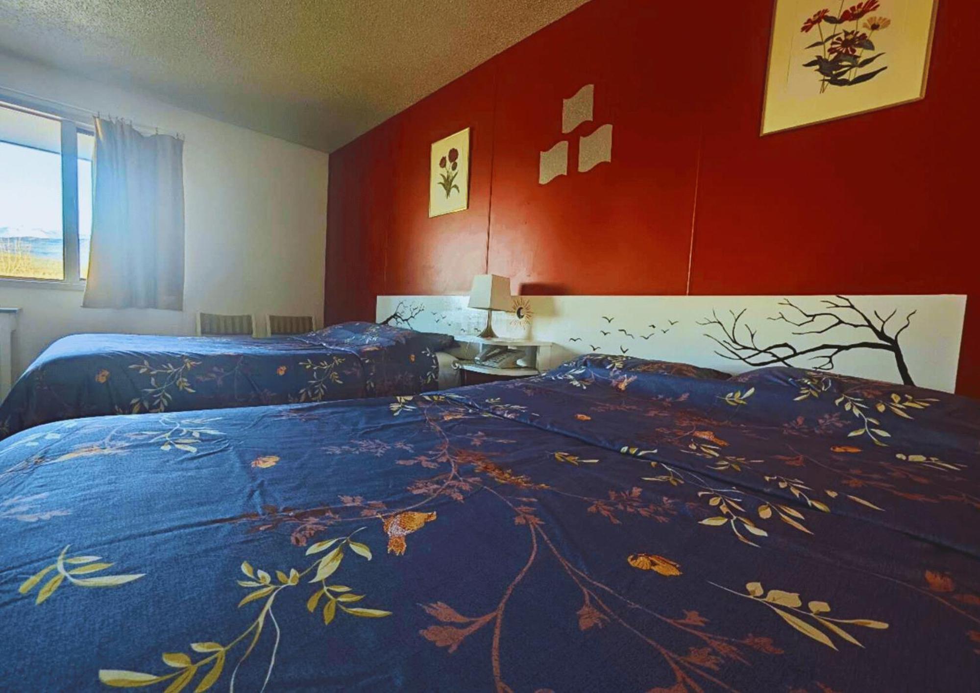 Cozy Corner Motel & Restaurant Хейнс Джънкшън Екстериор снимка