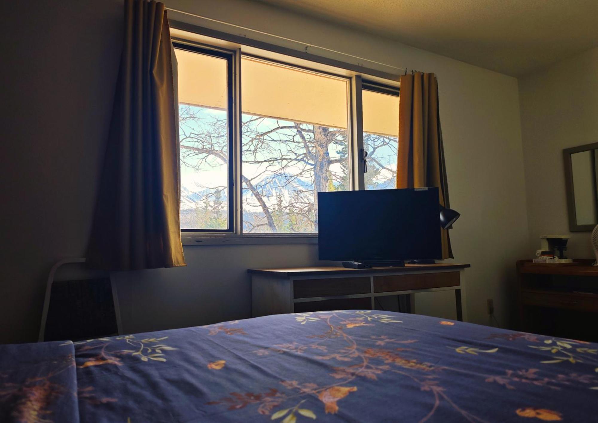 Cozy Corner Motel & Restaurant Хейнс Джънкшън Екстериор снимка